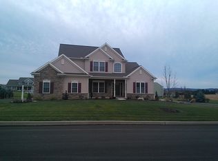 130 Cobblestone Dr, Lebanon, PA 17042