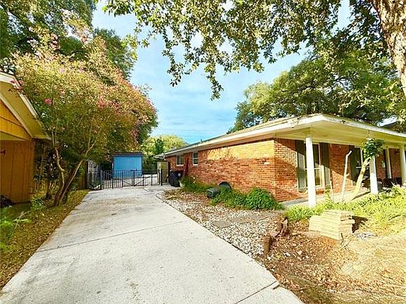 2nd image of 5615 Sutton Pl