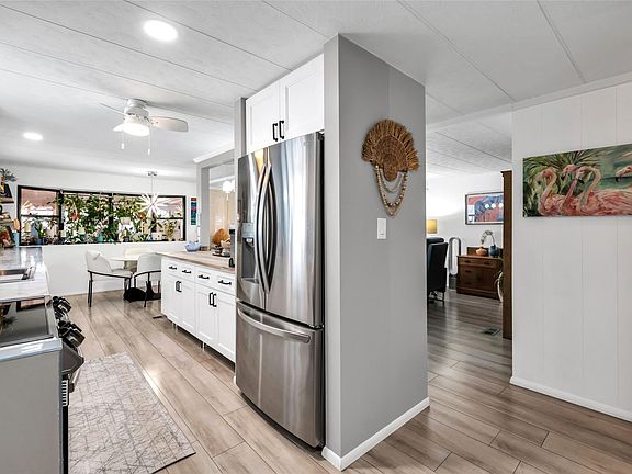 5th image of 2948 Harbor Lane