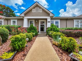 5303 Wood Duck Way, Hendersonville, NC 28792