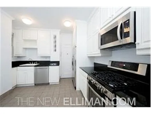 Rented by Douglas Elliman | media 31