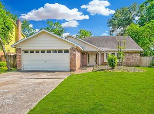 5506 Enchanted Timbers Dr, Humble, TX 77346