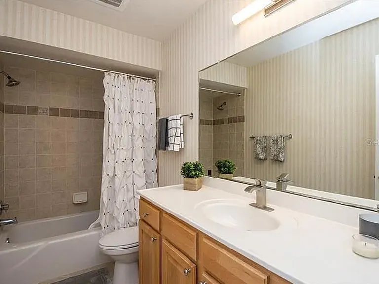 6150 Gulfport Blvd S #101 — Photo 23