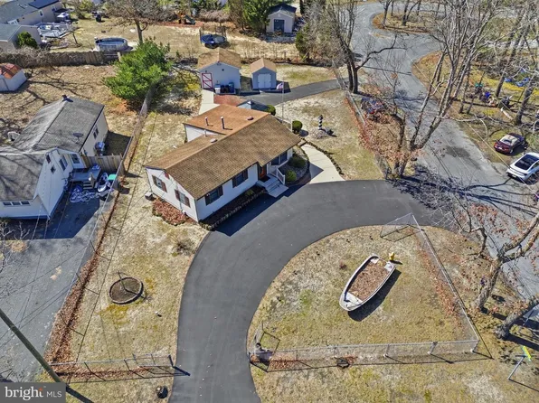 113 E Colton Ln, Williamstown, NJ 08094