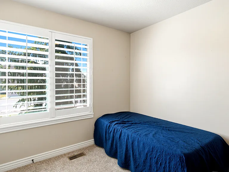5742 S 4525 W — Photo 15