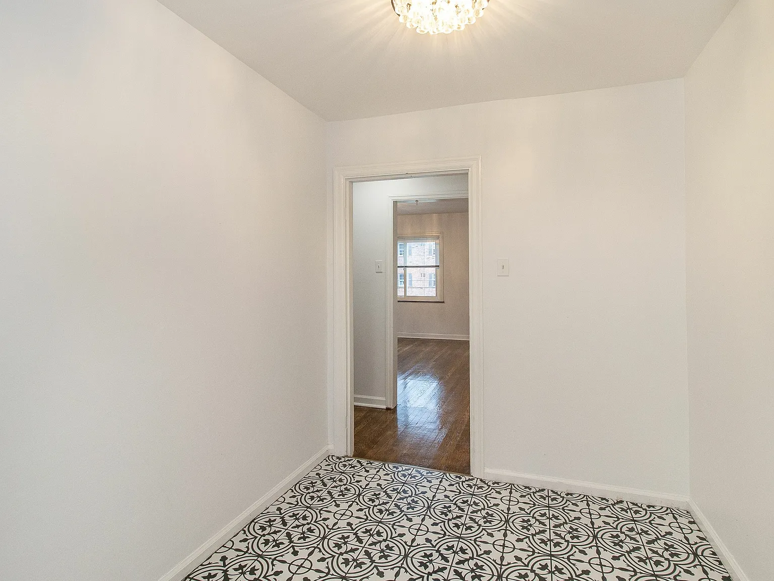 3024 Minot Ave — Photo 4