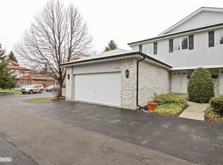 840 Poplar Ln, Deerfield, IL 60015