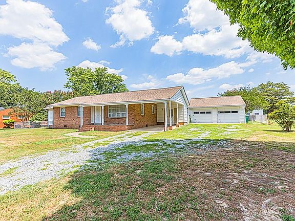 3rd image of 8036 Vaughan Dr