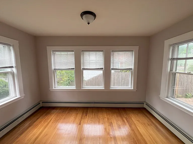 19 Maple St #19 — Photo 9