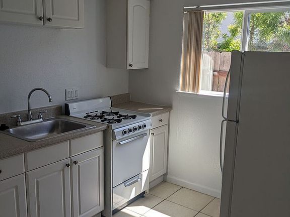 3rd image of 3917-3927 Haines St #3917