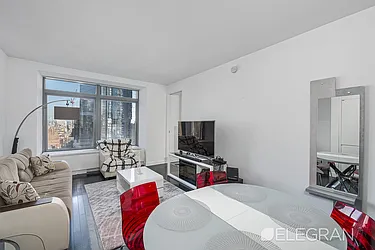 Rented by (Legacy) Elegran