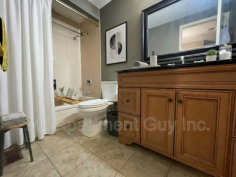 499 Beechwood Dr #2 — Photo 4