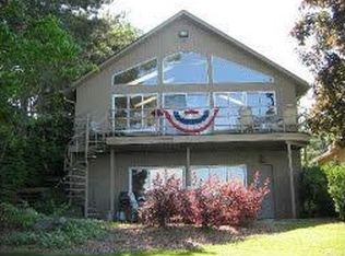 1059 The Ln, Skaneateles, NY 13152