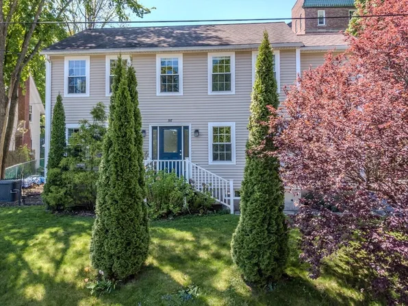 56 Summer St, Northampton, MA 01060