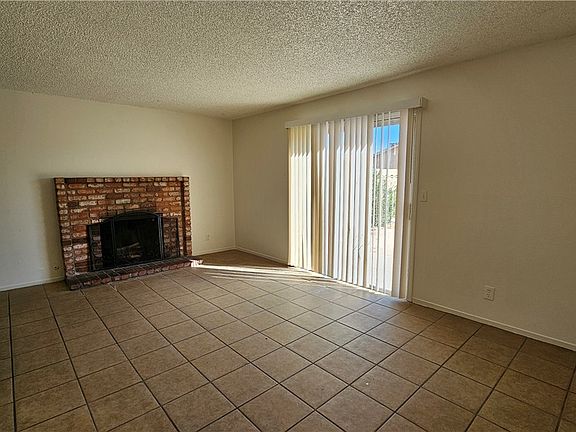 3rd image of 709 Dolores Dr