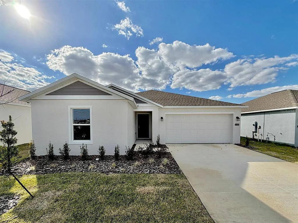 Building Photo - 2122 Chris Dr