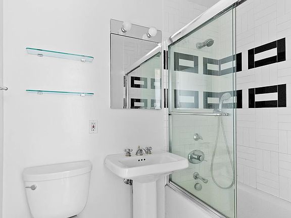 5th image of 333 E 79th St APT 15M