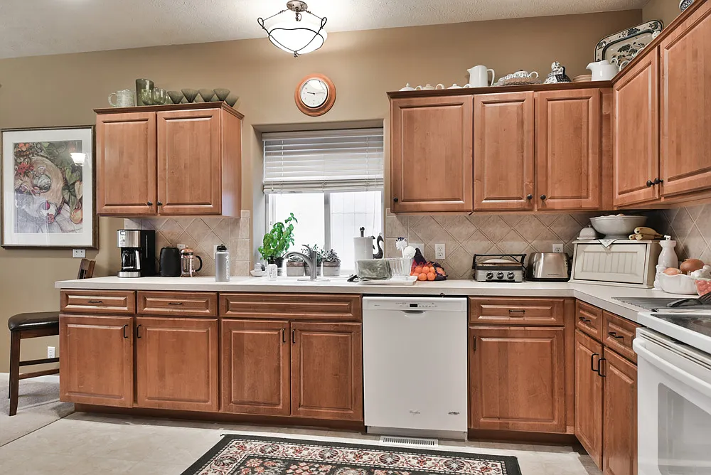 3 bed, 2800 sqft, $2,490 — Photo 2