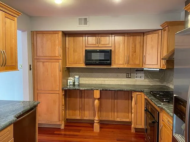 11 Sturbridge Ln — Photo 3