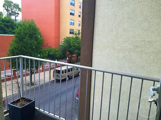 Rented by EXR | media 7