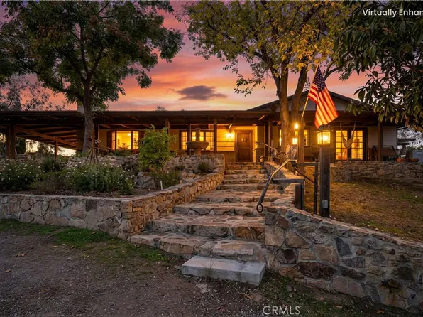 17705 Rodeo Rd, Lake Elsinore, CA 92530