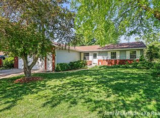 2545 Eastlake Ct SW, Grandville, MI 49418