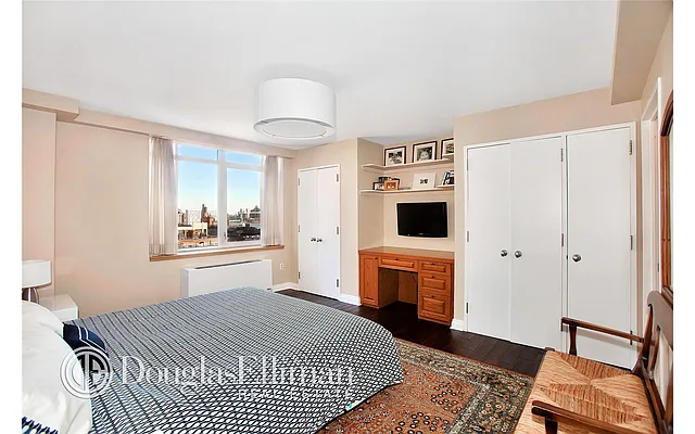 Sold by Douglas Elliman | media 28