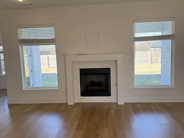 5837 Lavender Ave — Photo 15