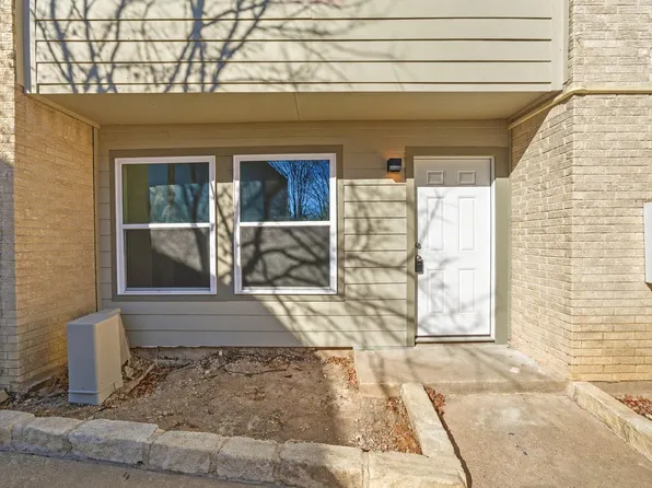 2124 Burton Dr APT 125, Austin, TX 78741