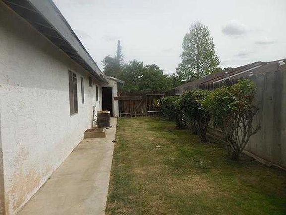 2812 Catalina Dr