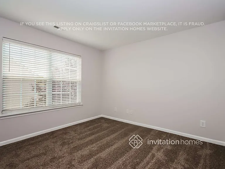 114 Lacona Trce — Photo 11