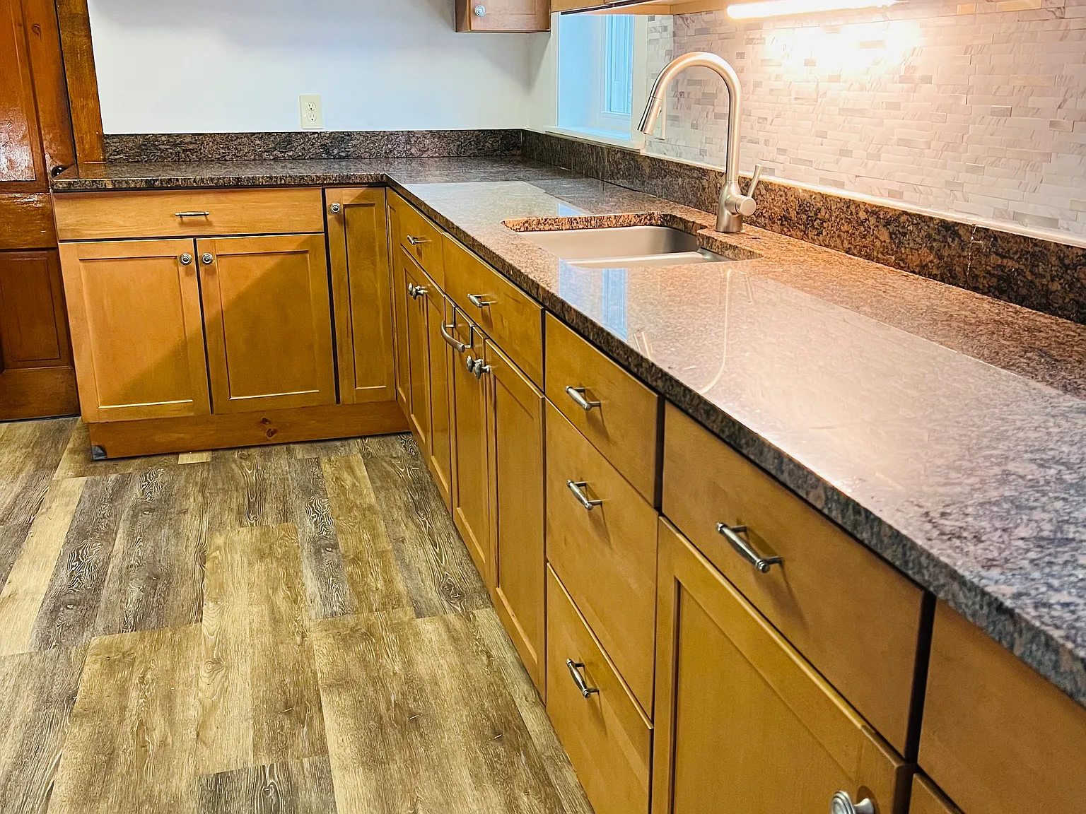 2 bed, 1150 sqft, $1,650 — Photo 2