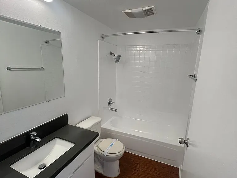 VRA27 LLC- "Villa Regency Apartments" — Photo 55