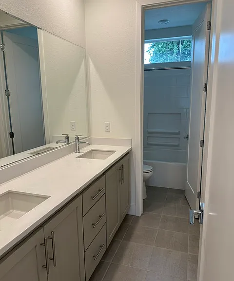 100 Village Ln — Photo 26