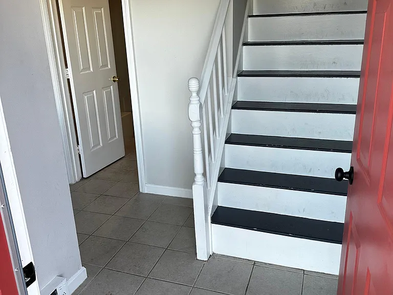 18 Prospect St — Photo 7