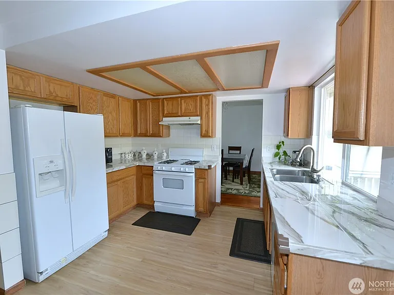 32301 2nd Ave SW — Photo 4