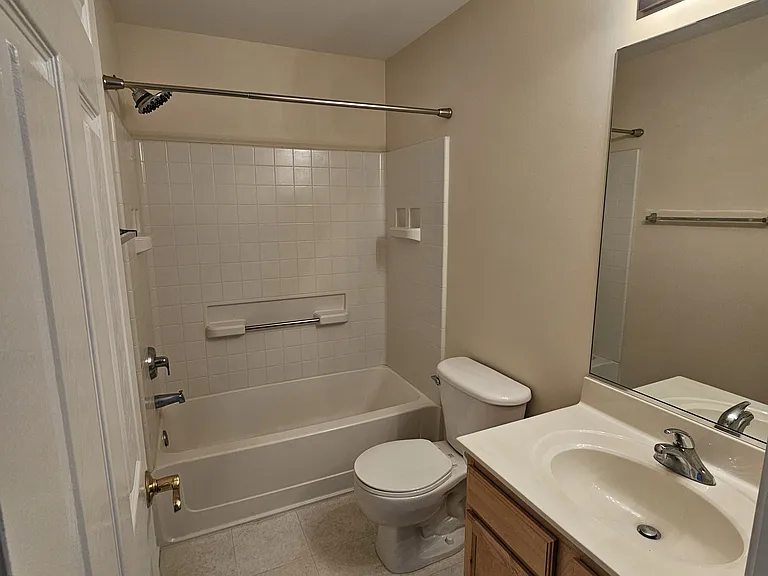 2nd Bathroom