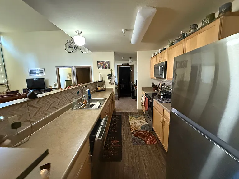 East High Apartments — Photo 47