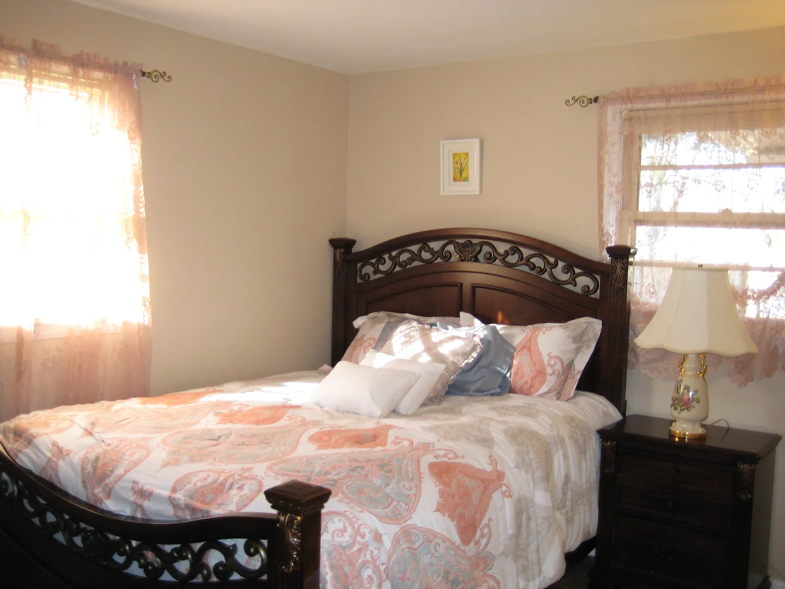 1 bed, 1350 sqft, $1,000 — Photo 3