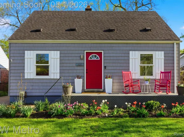 1861 Harvard Rd, Berkley, MI 48072