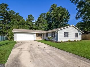3790 Creekview Cir, Atlanta, GA 30349