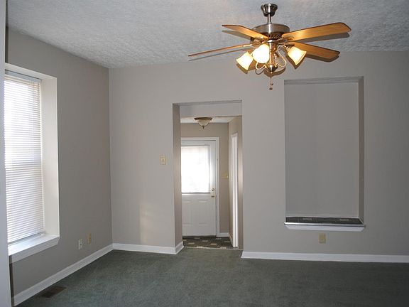 4th image of 1605 Manchester Ave