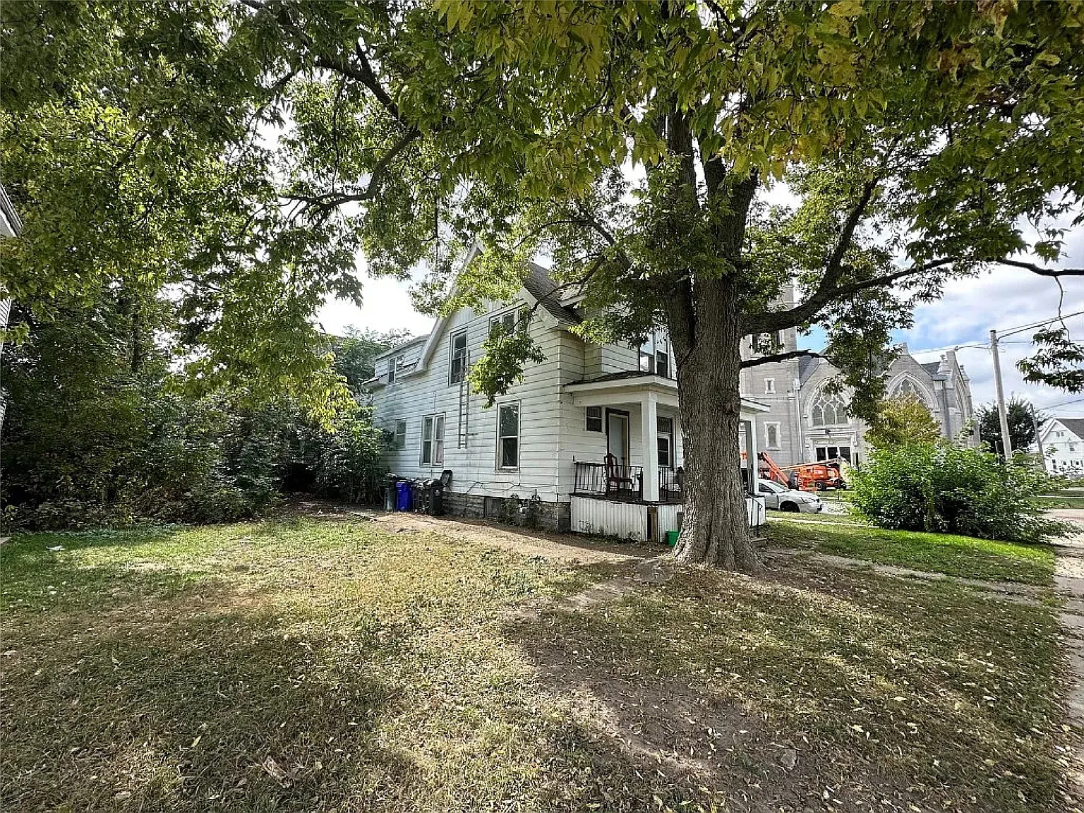 1401 Bever Avenue Southeast - 2 — Photo 4