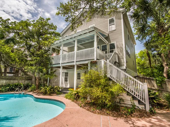 311 W Indian Ave, Folly Beach, SC 29439