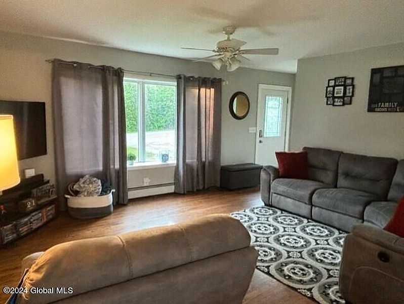 4th image of 28 Flensburg Drive