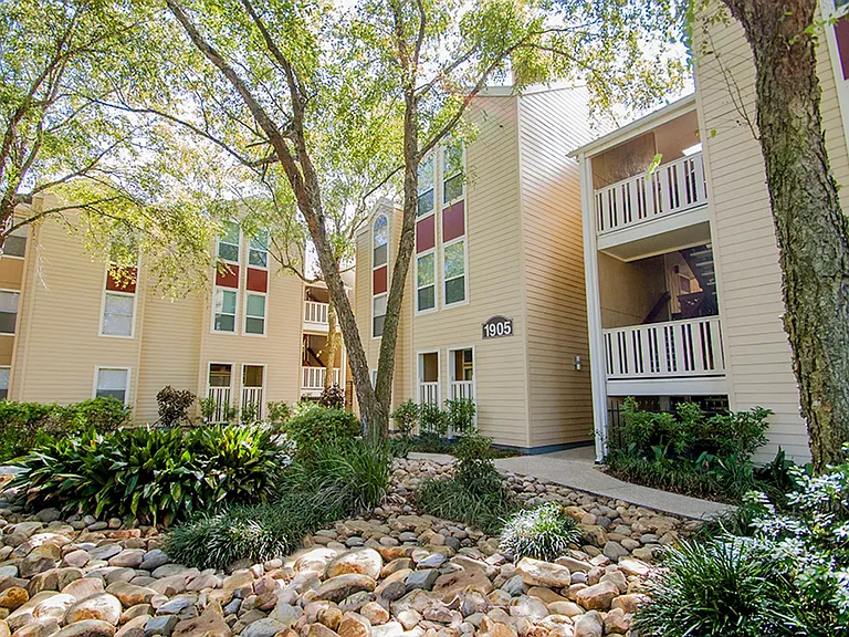Hickory Creek East — Photo 18
