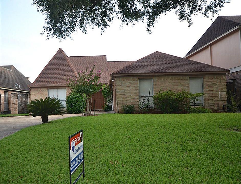 1st image of 13850 Sheri Hollow Ln