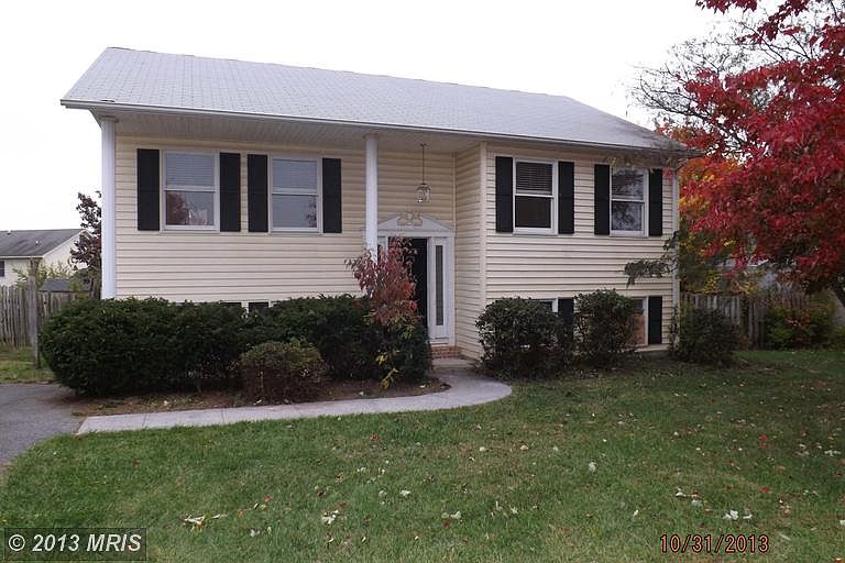 1st image of 135 Pembridge Dr