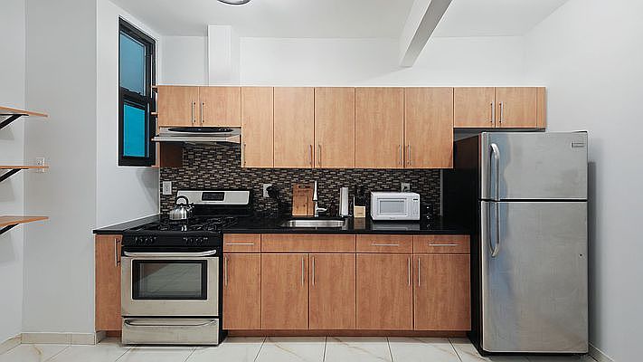 1st image of 2028 2nd Ave APT 3N