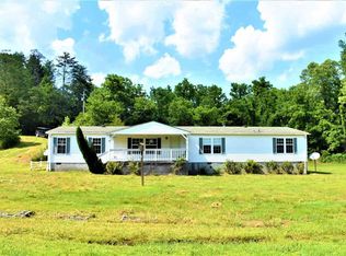 4760 Bogard Rd, Cosby, TN 37722
